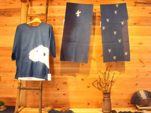 ウメノコヤ Tシャツ